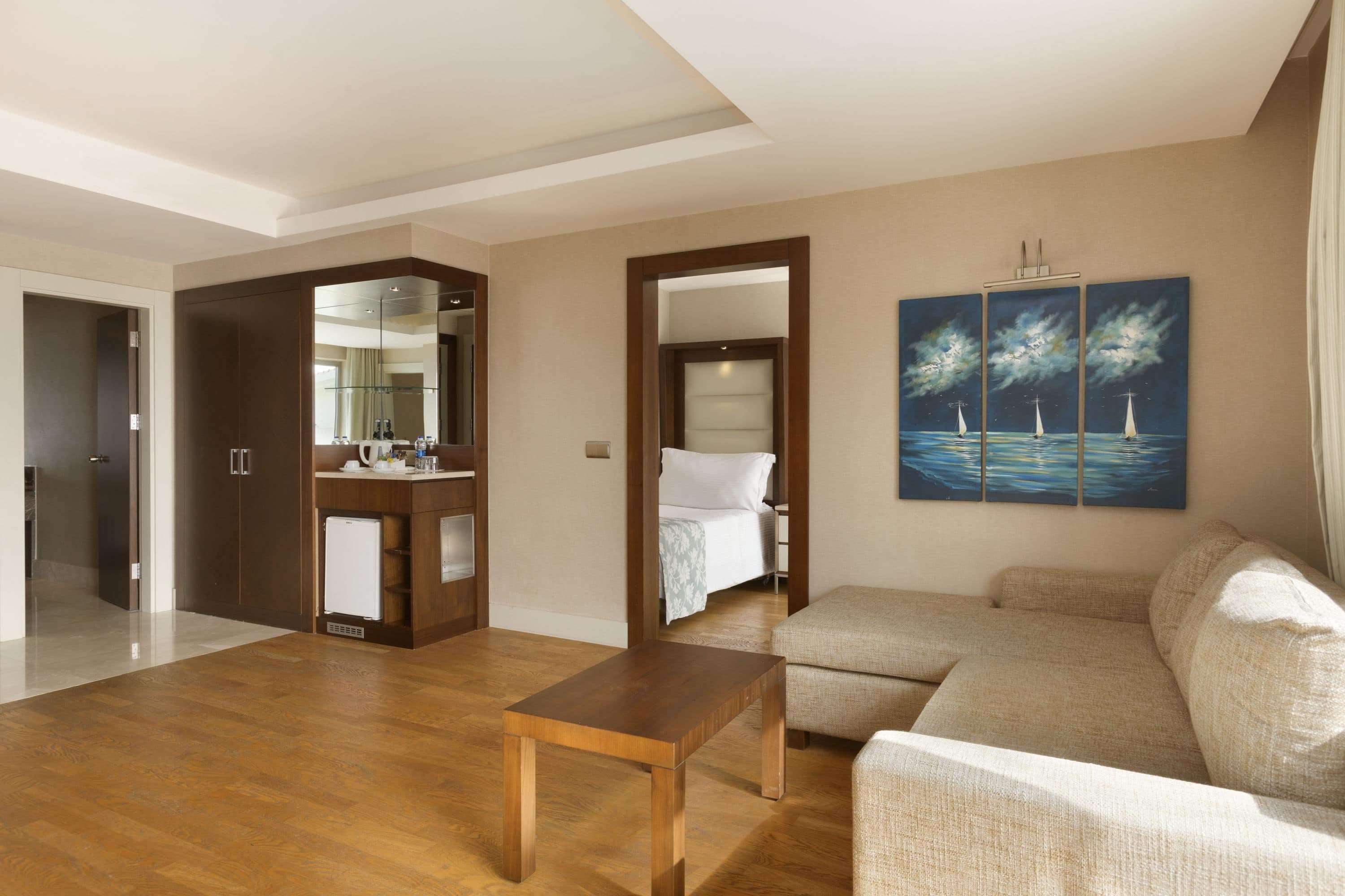 Ramada Plaza Antalya Hotel Екстериор снимка Suite