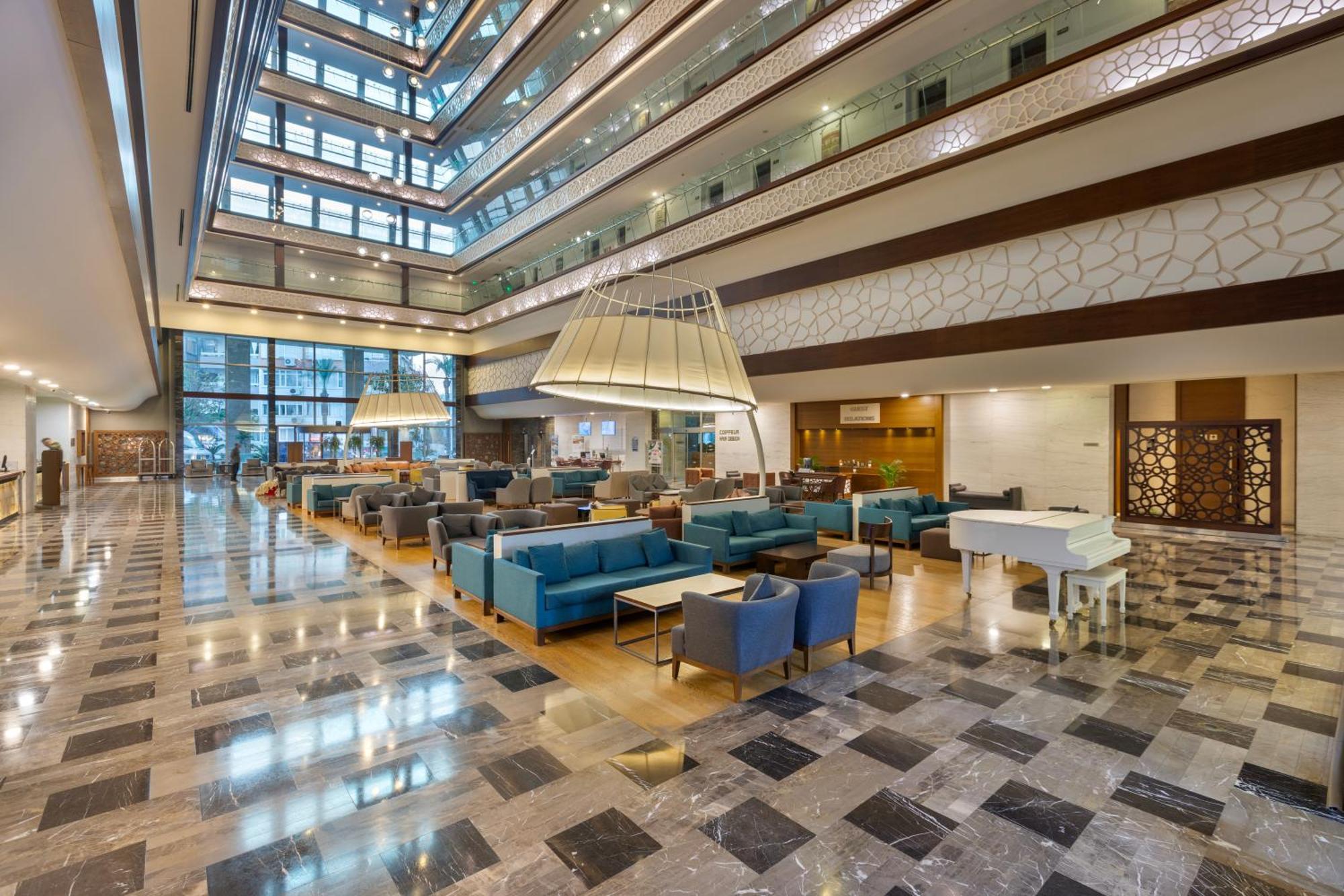 Ramada Plaza Antalya Hotel Екстериор снимка Lobby
