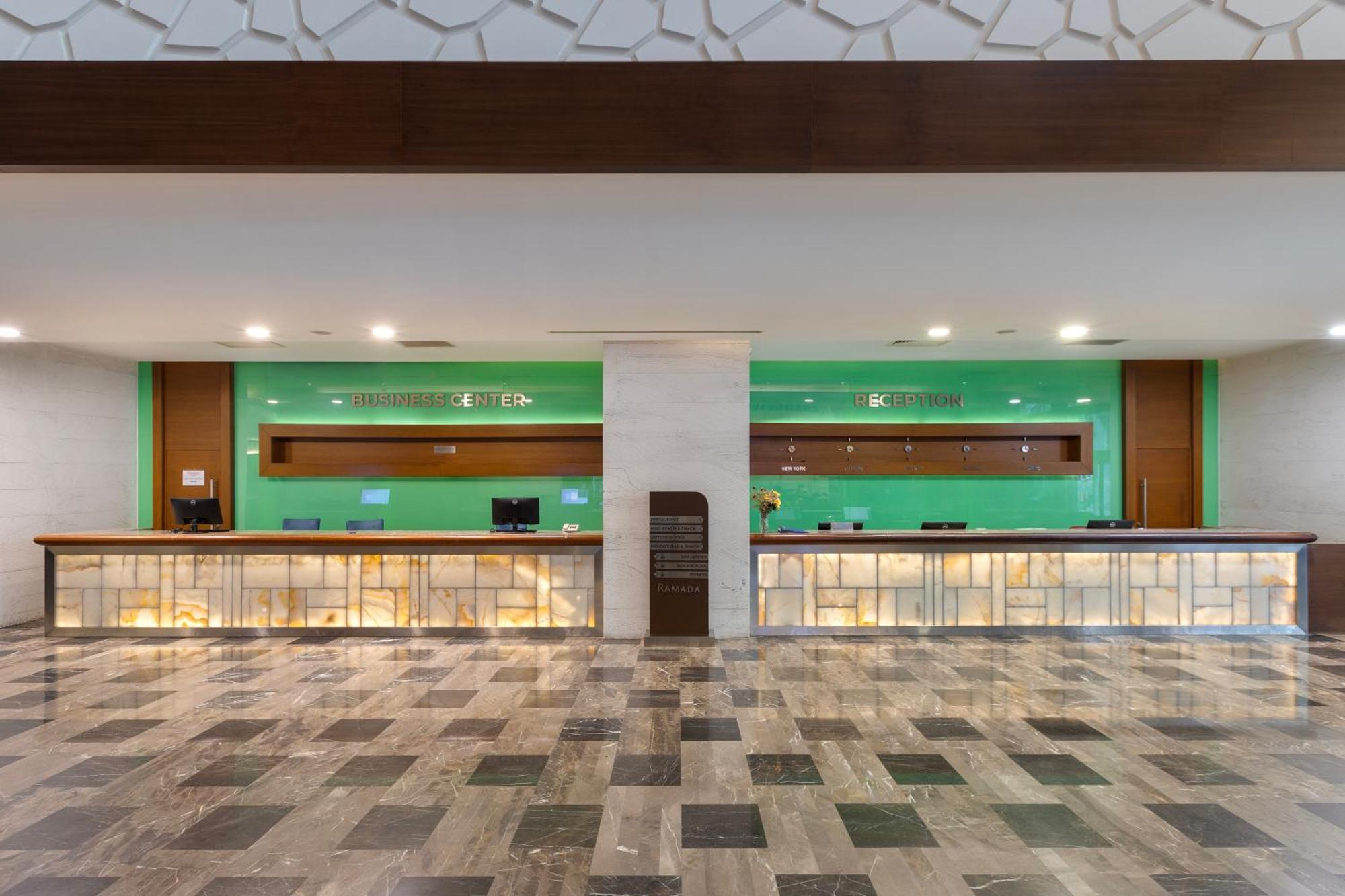 Ramada Plaza Antalya Hotel Екстериор снимка The lobby of the hotel
